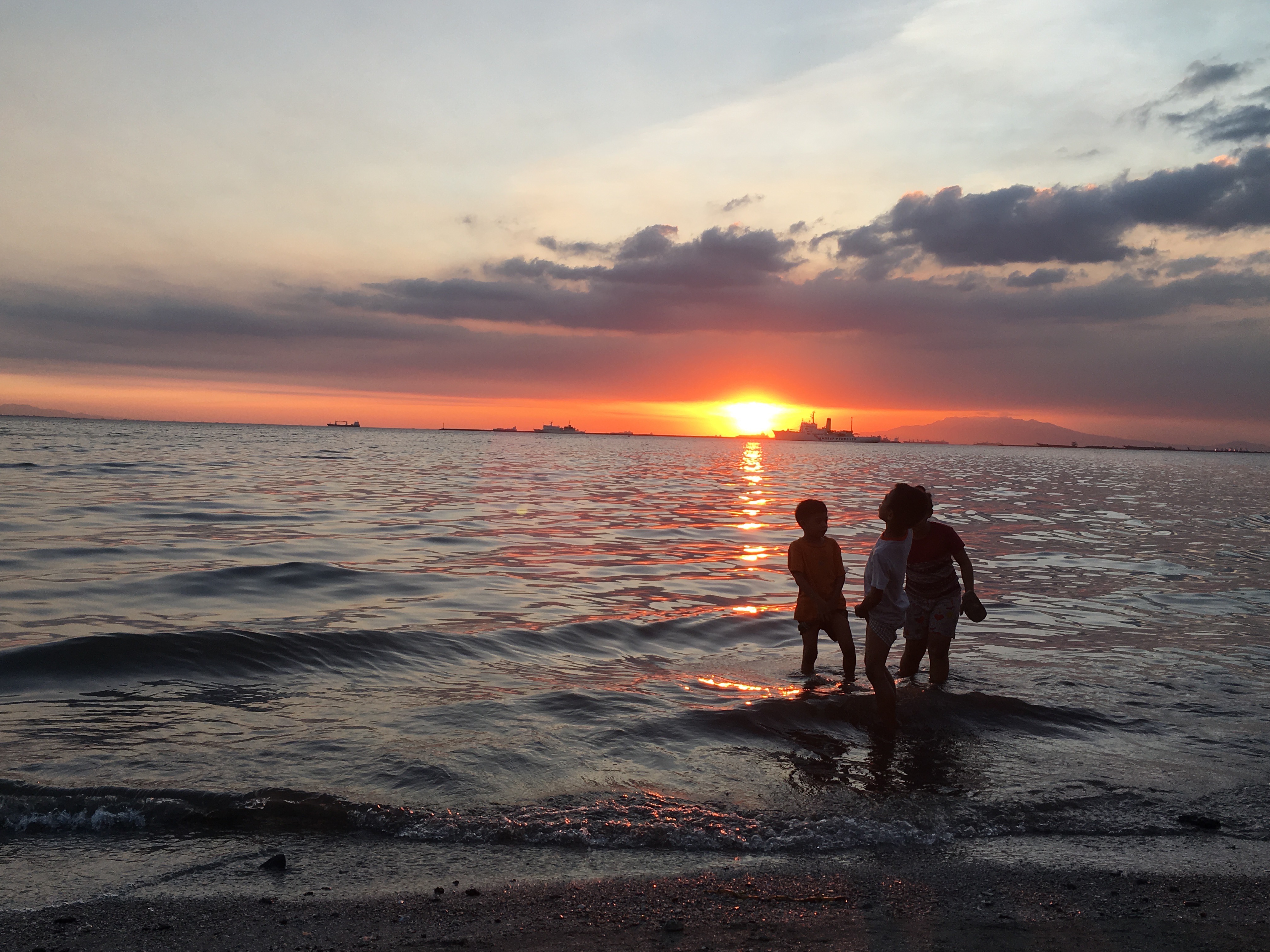 tramonto-manila-baywalk