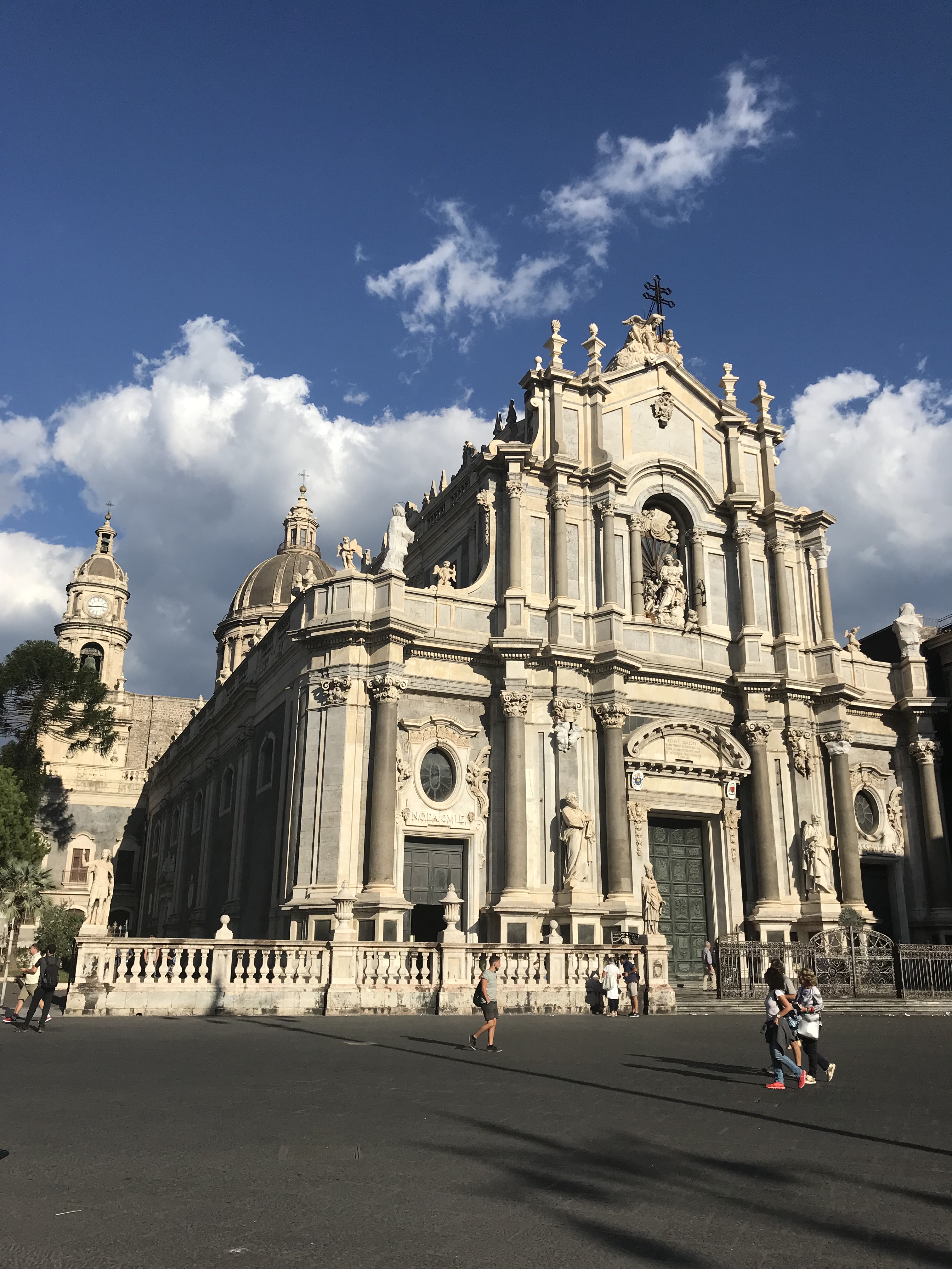 cattedrale-sant-agata-piazza-duomo-catania