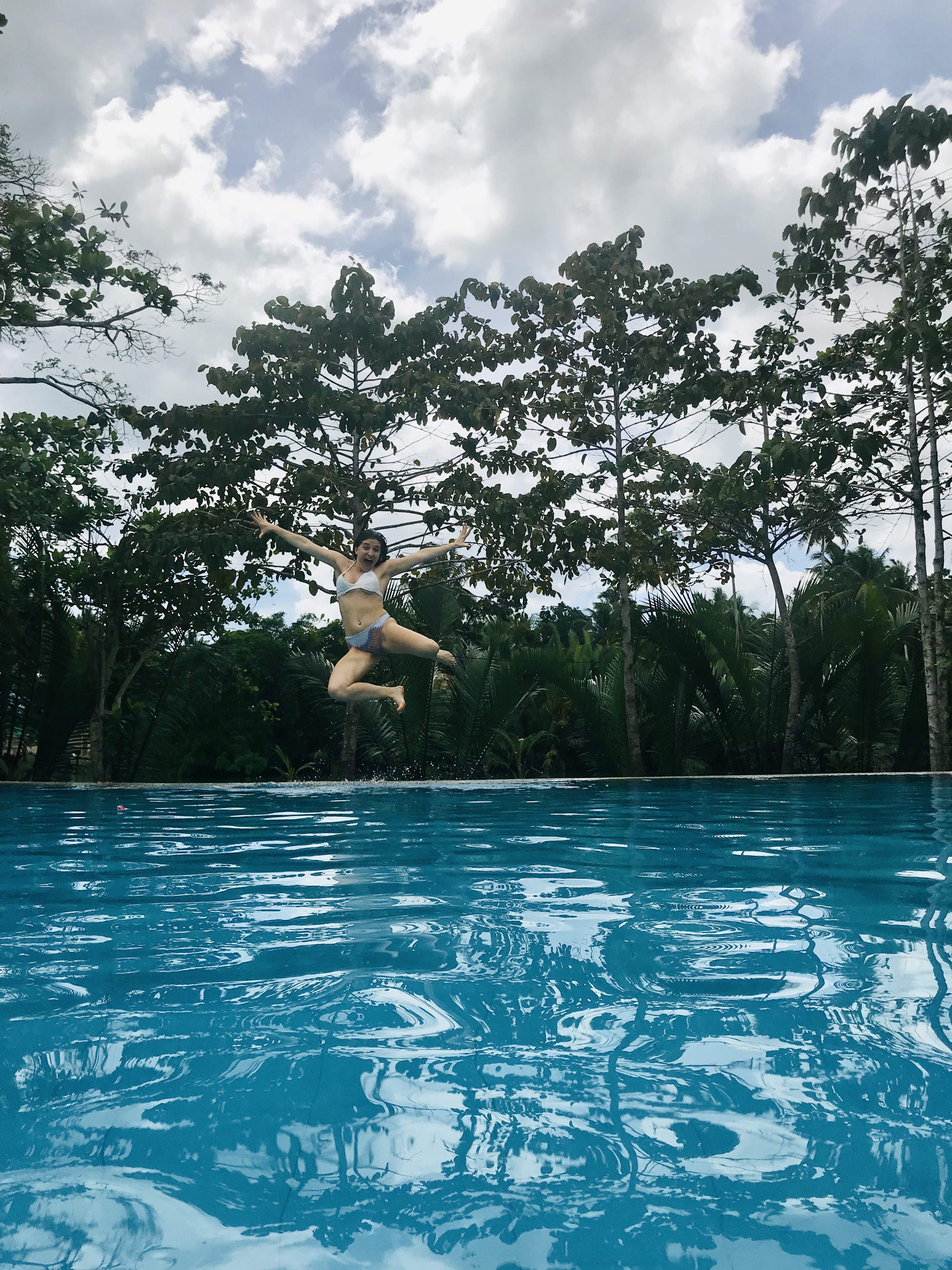 piscina-loboc-river-resort-bohol