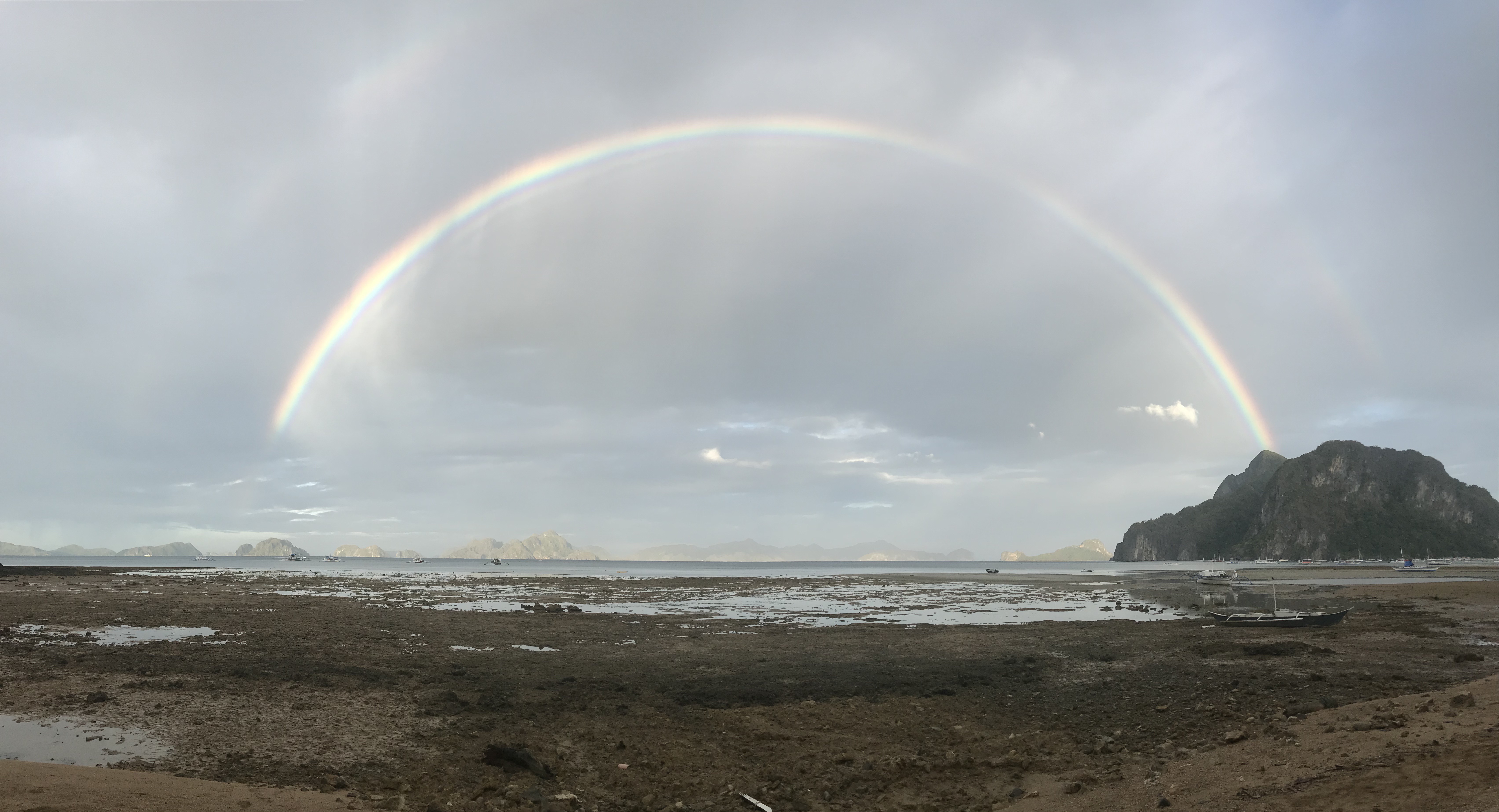 arcobaleno-corong-corong-beach-el-nido-palawan