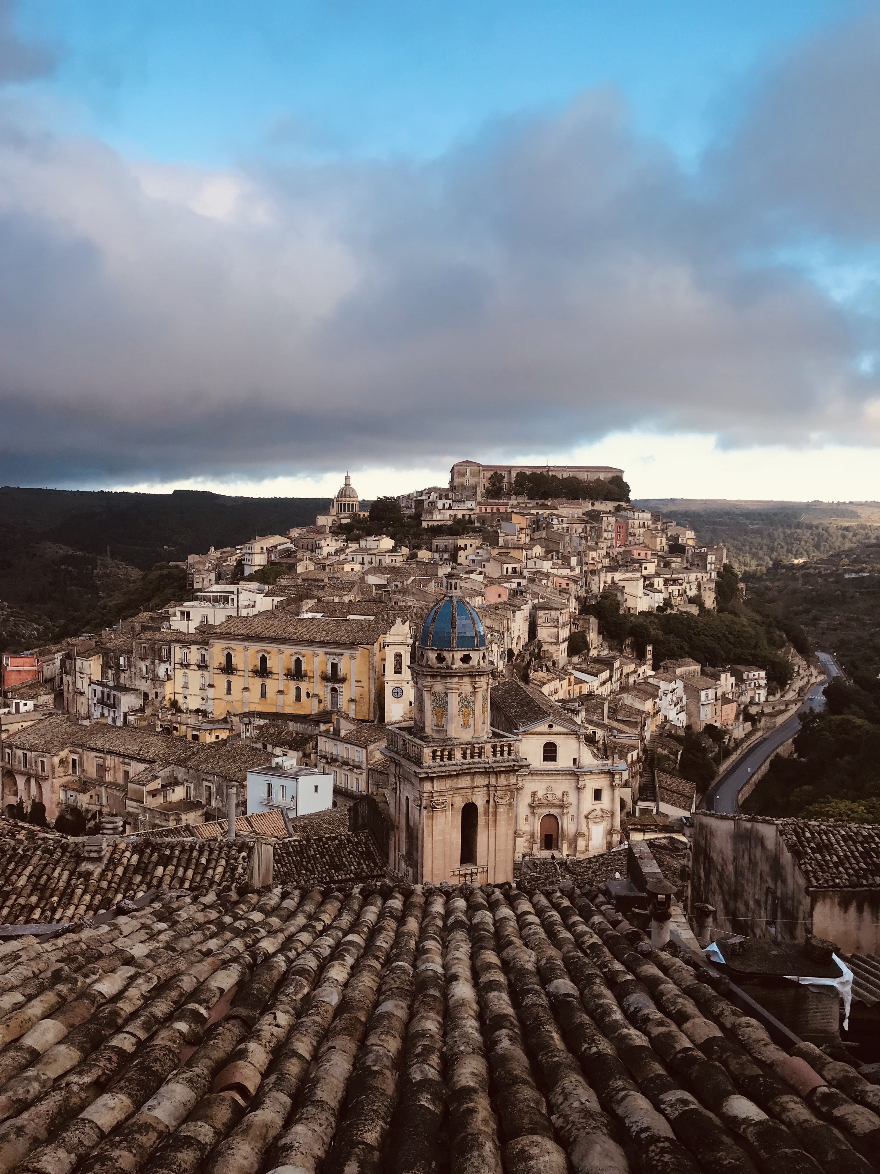 vista-chiesa-santa-maria-itra-ragusa-ibla