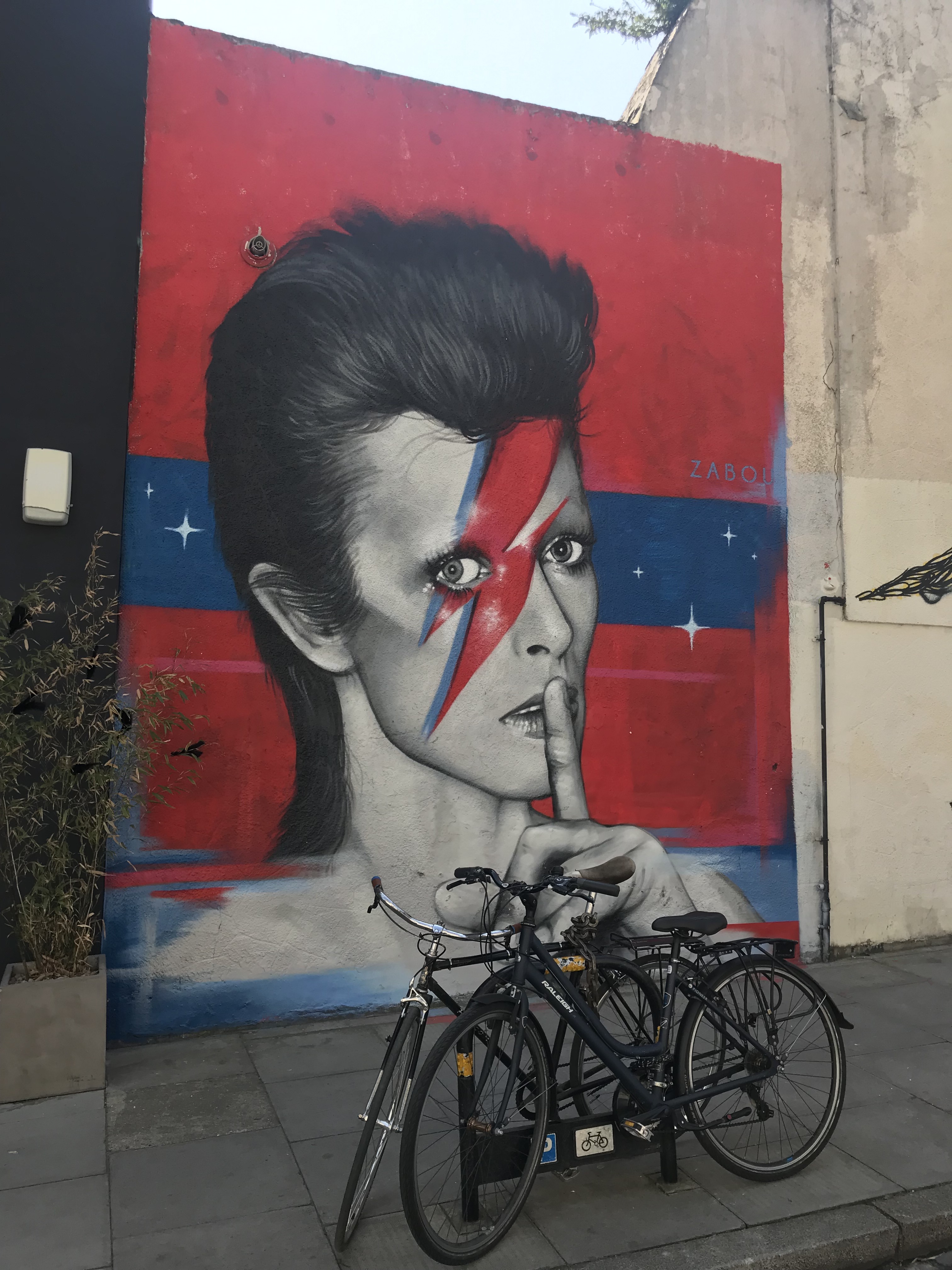 murales-david-bowie-broadway-market-londra