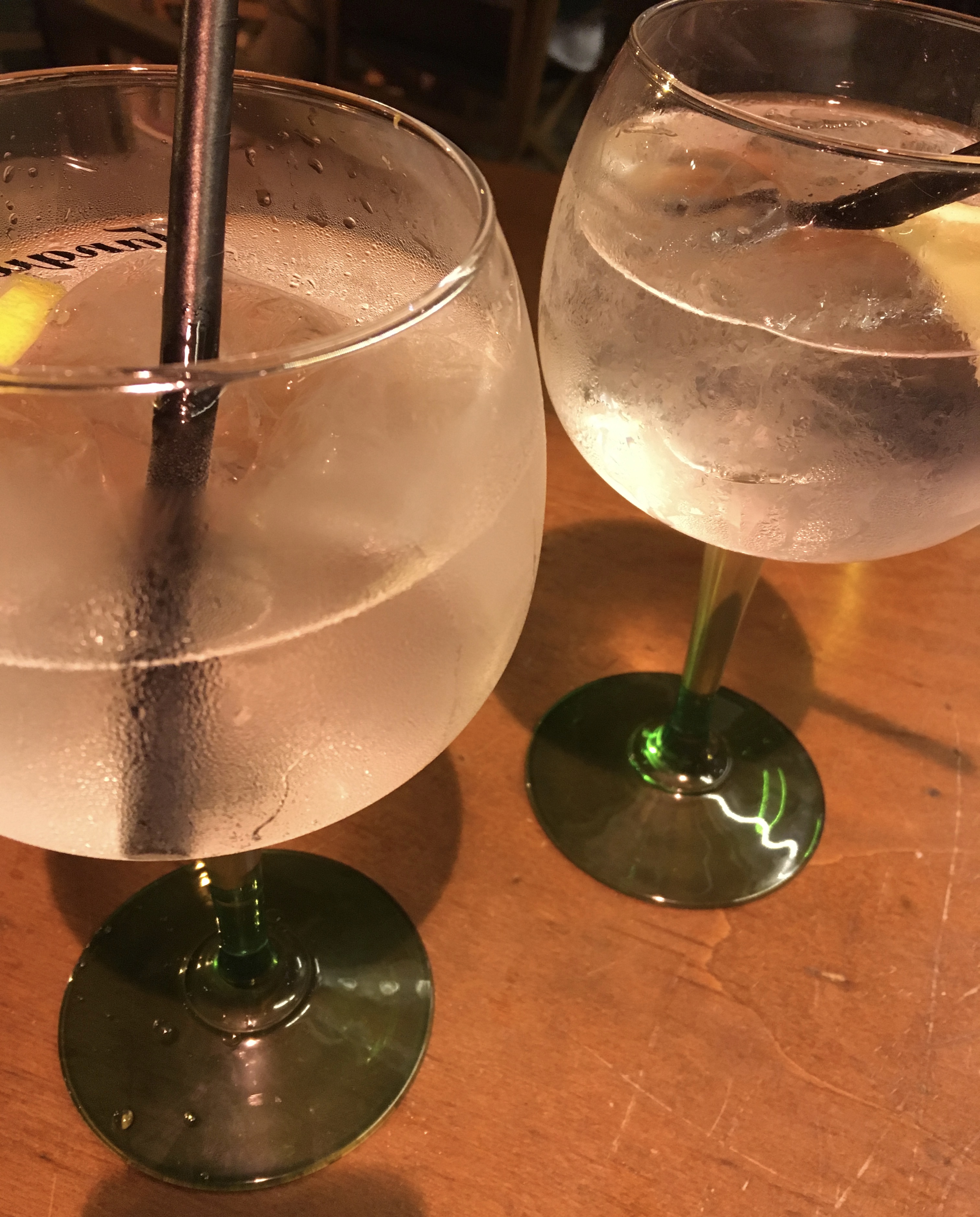 gin-tonic-xoriguer-maó-minorca-spagna