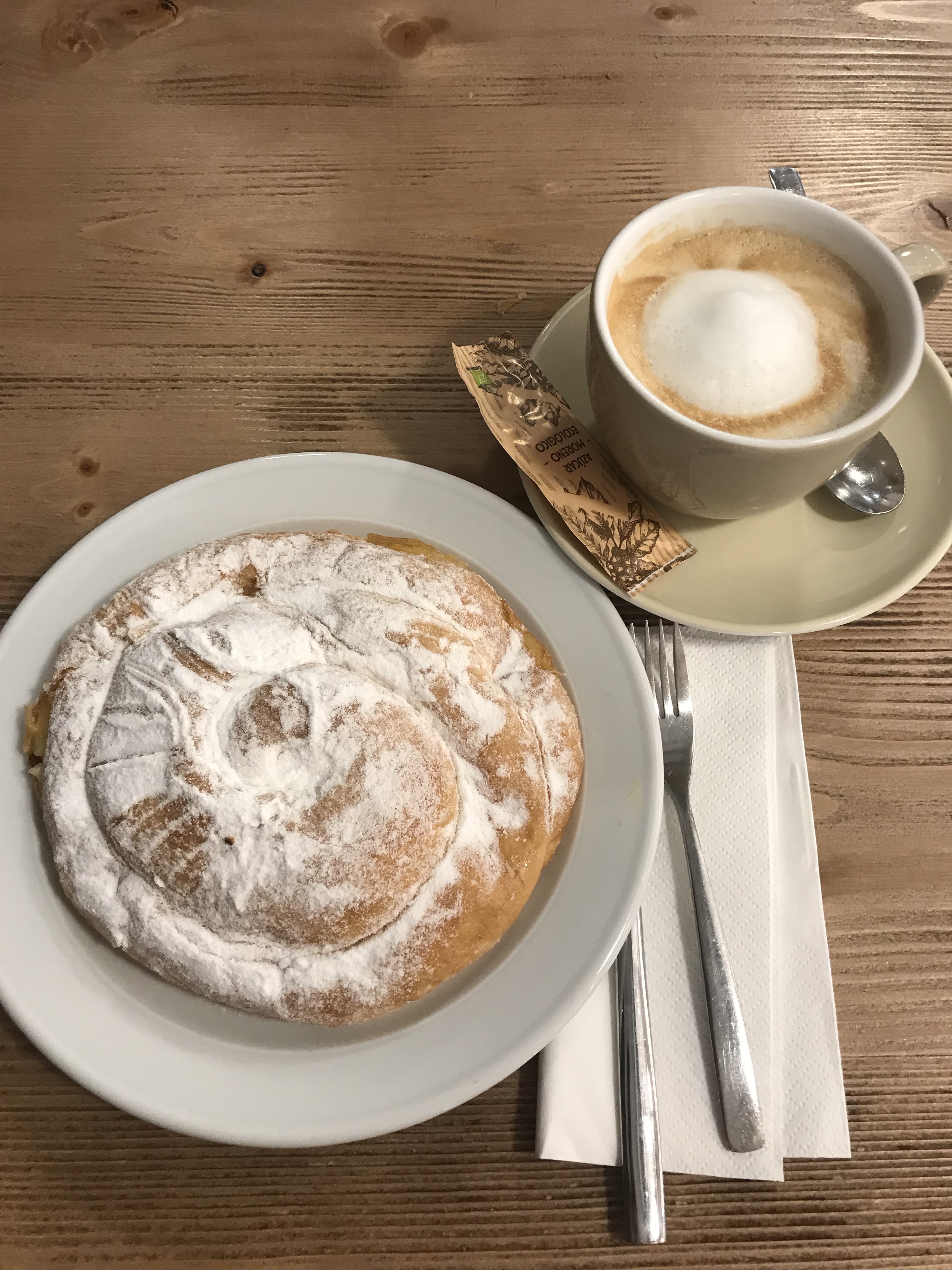 ensaimadas-pasticceria-herbera-bakery-minorca-spagna