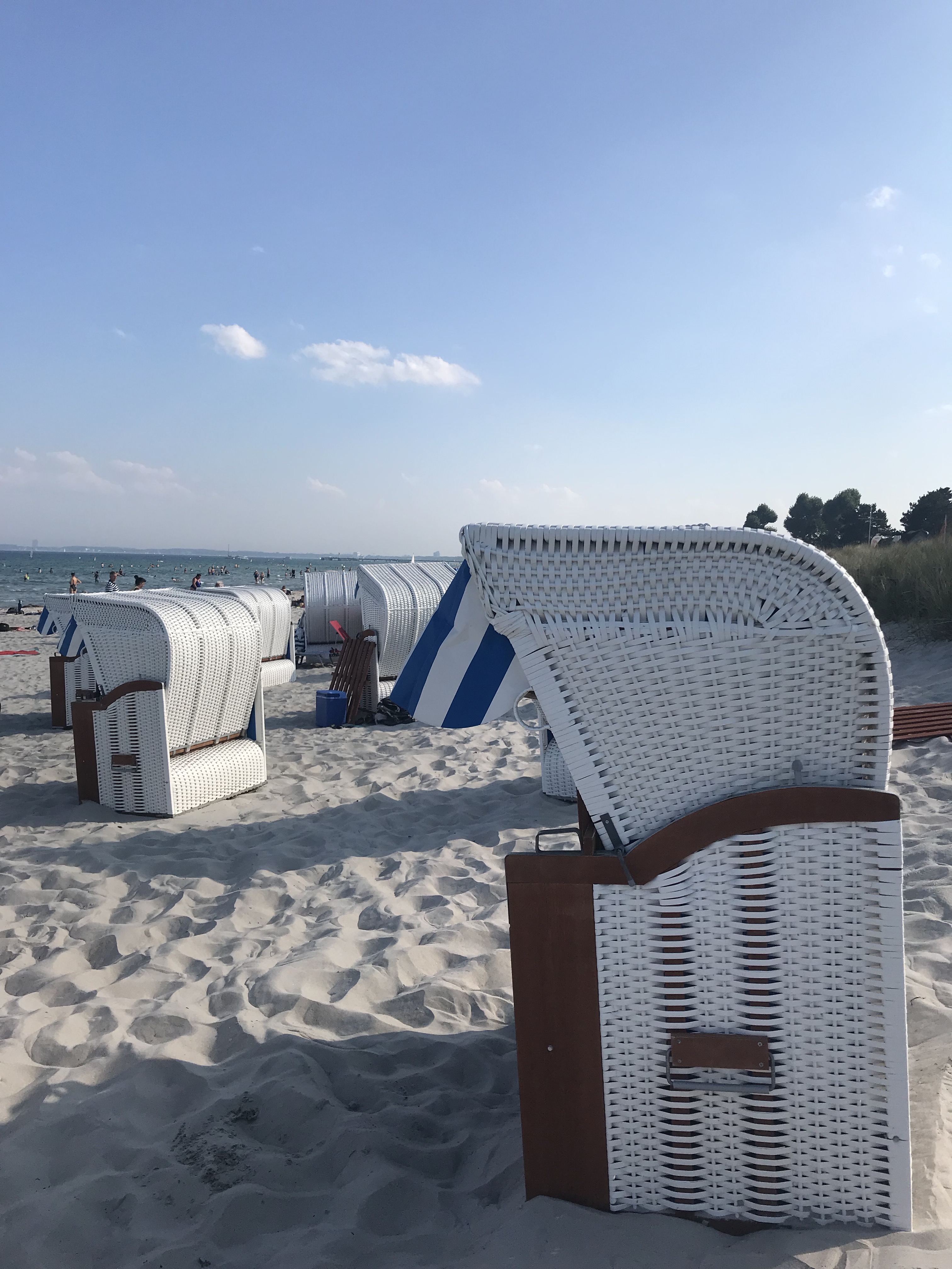 strandkörbe-spiaggia-scharbeutz-schleswig-holstein-germania