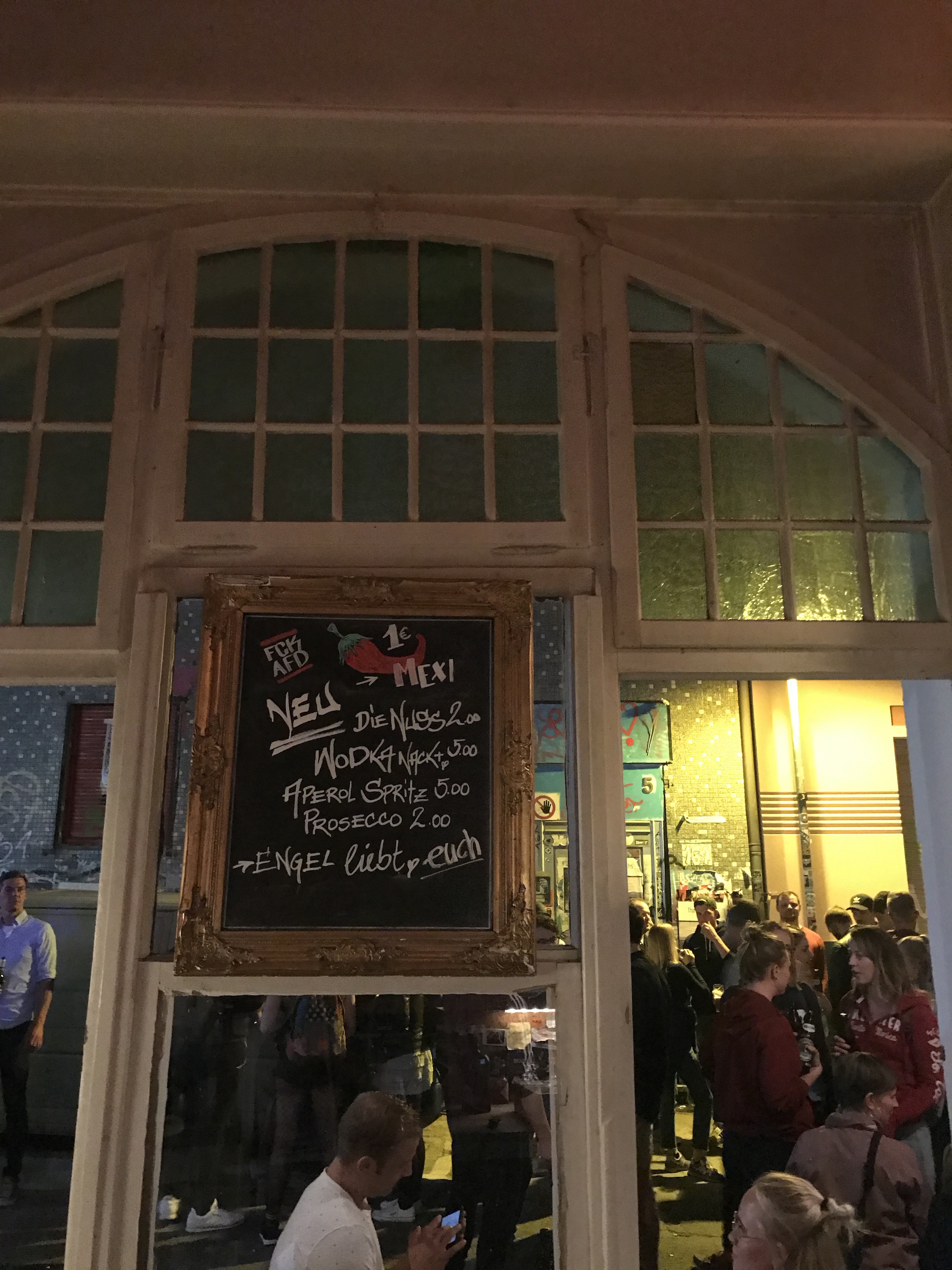 locale-clemensstraße-via-nightlife-lubecca-schleswig-holstein-germania