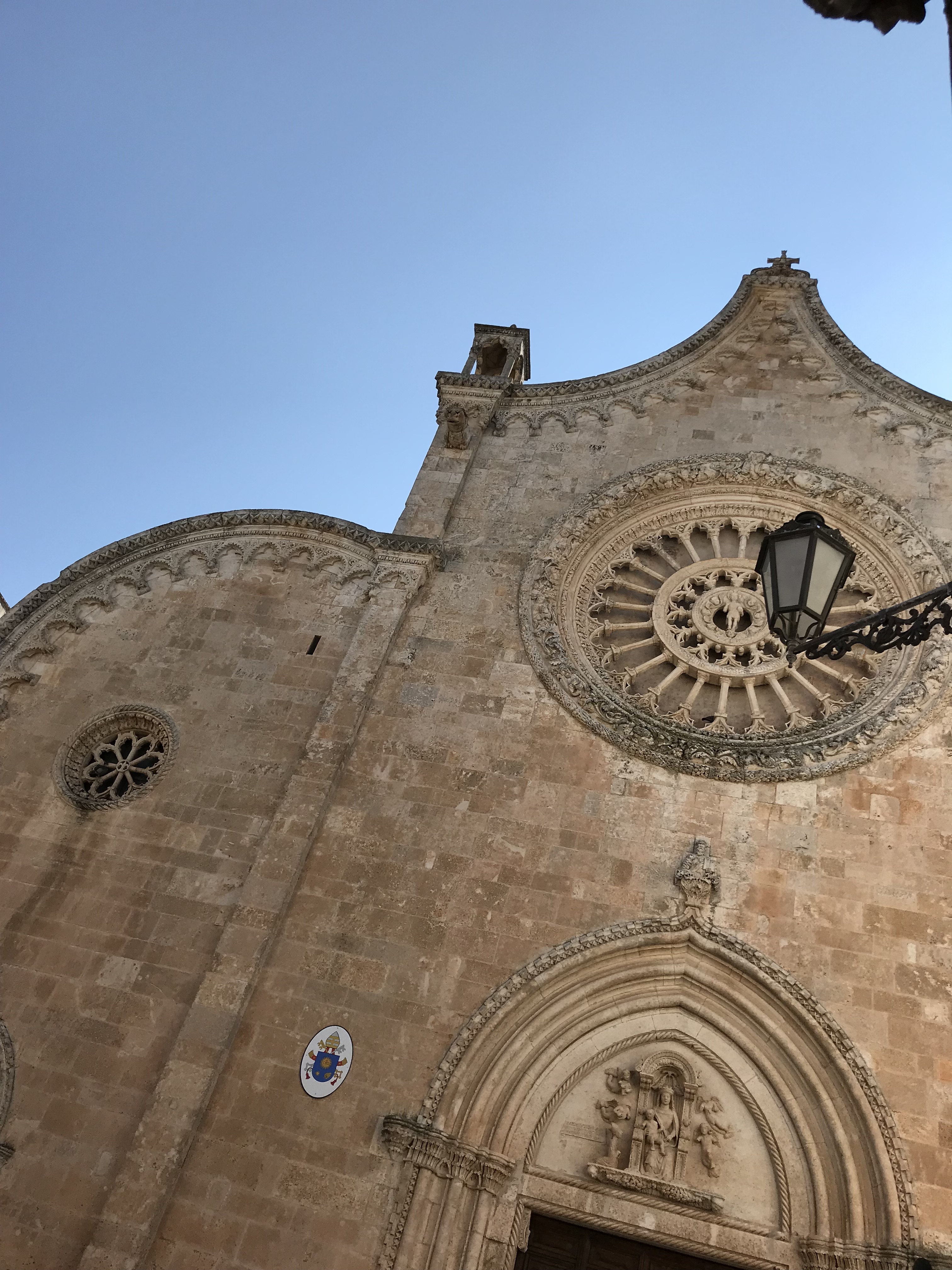 cattedrale-ostuni-brindisi-puglia-italia