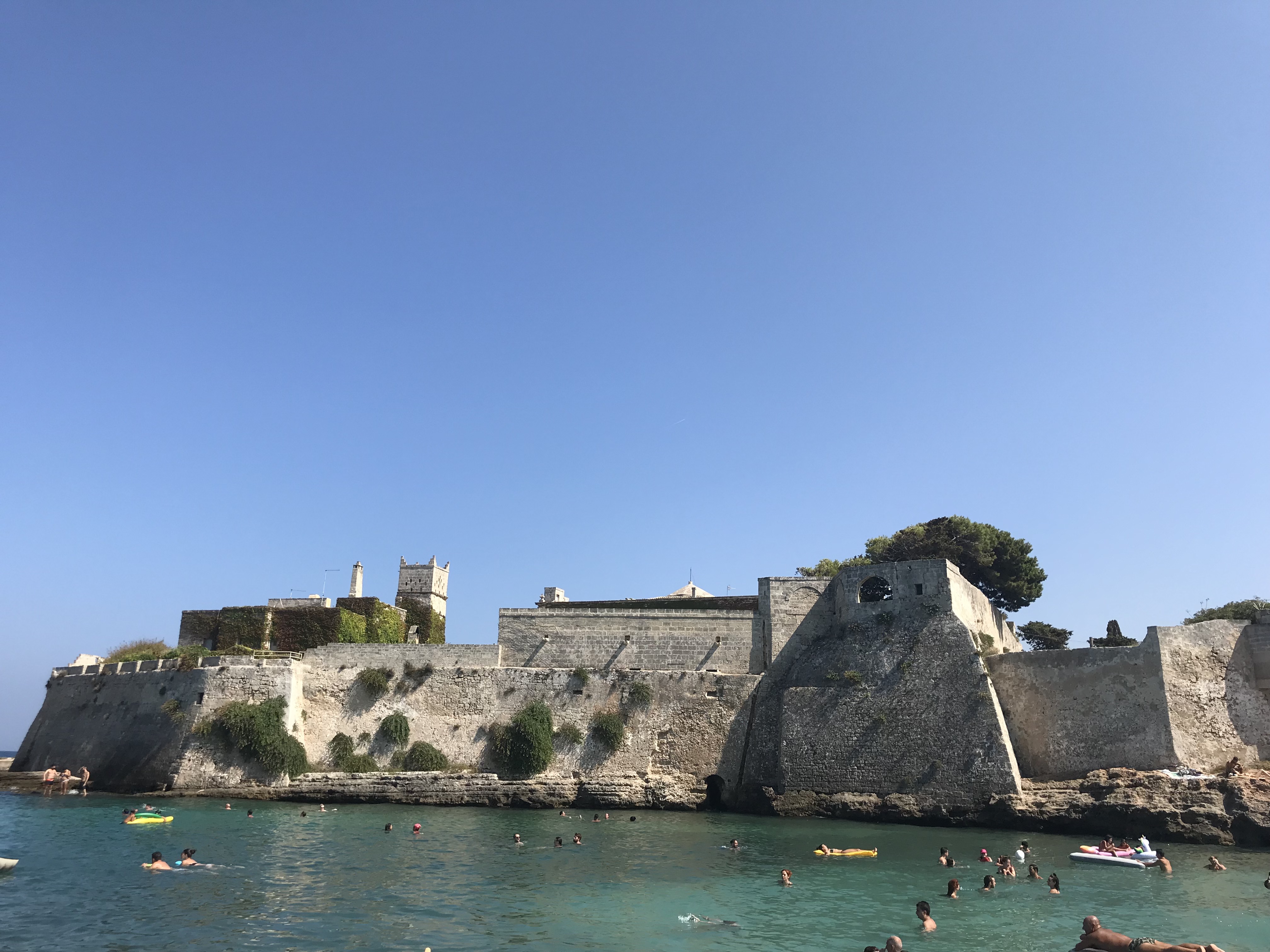 spiaggia-porto-ghiacciolo-monopoli-bari-puglia