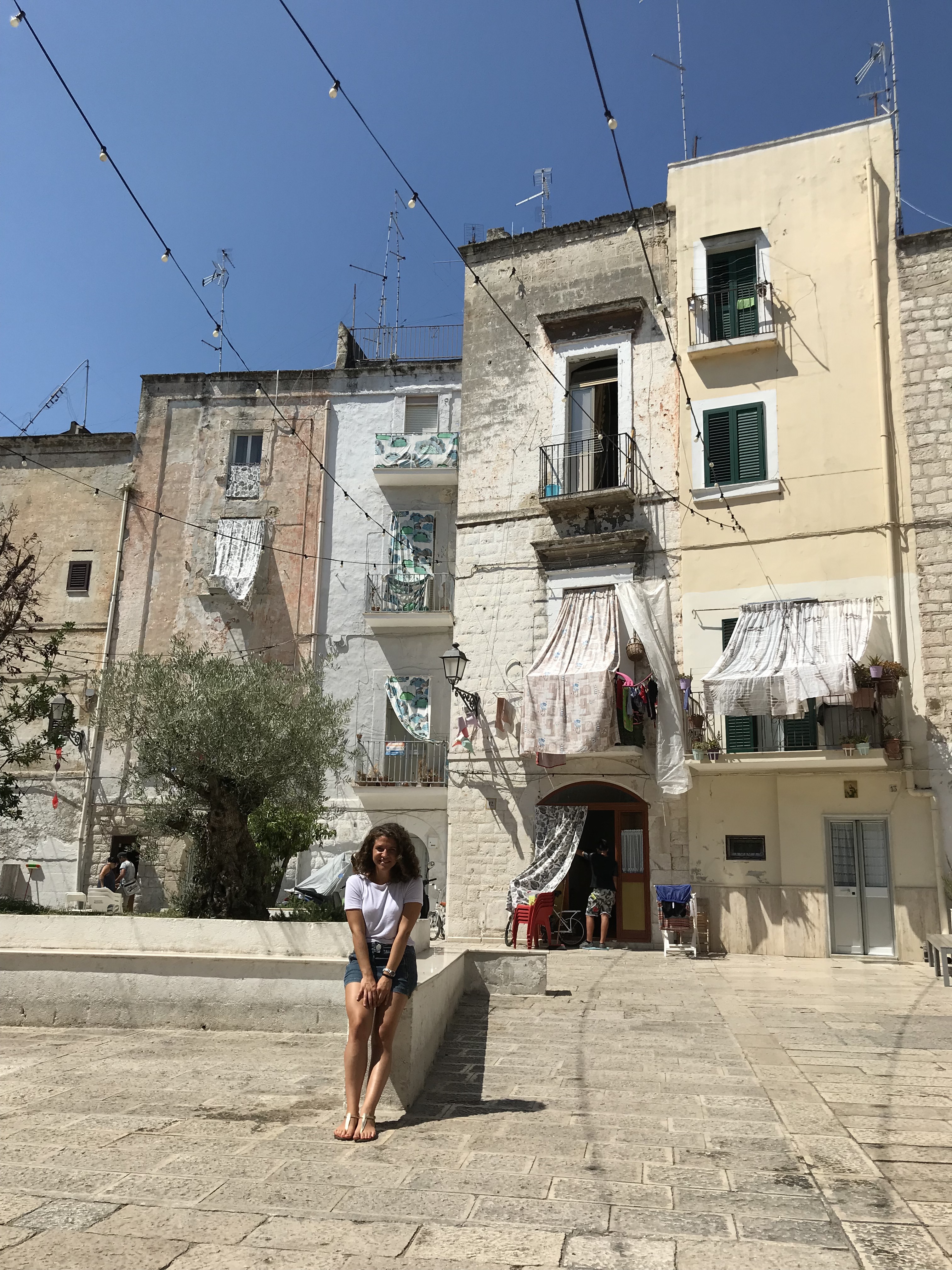 largo-albicocca-bari-vecchia-puglia