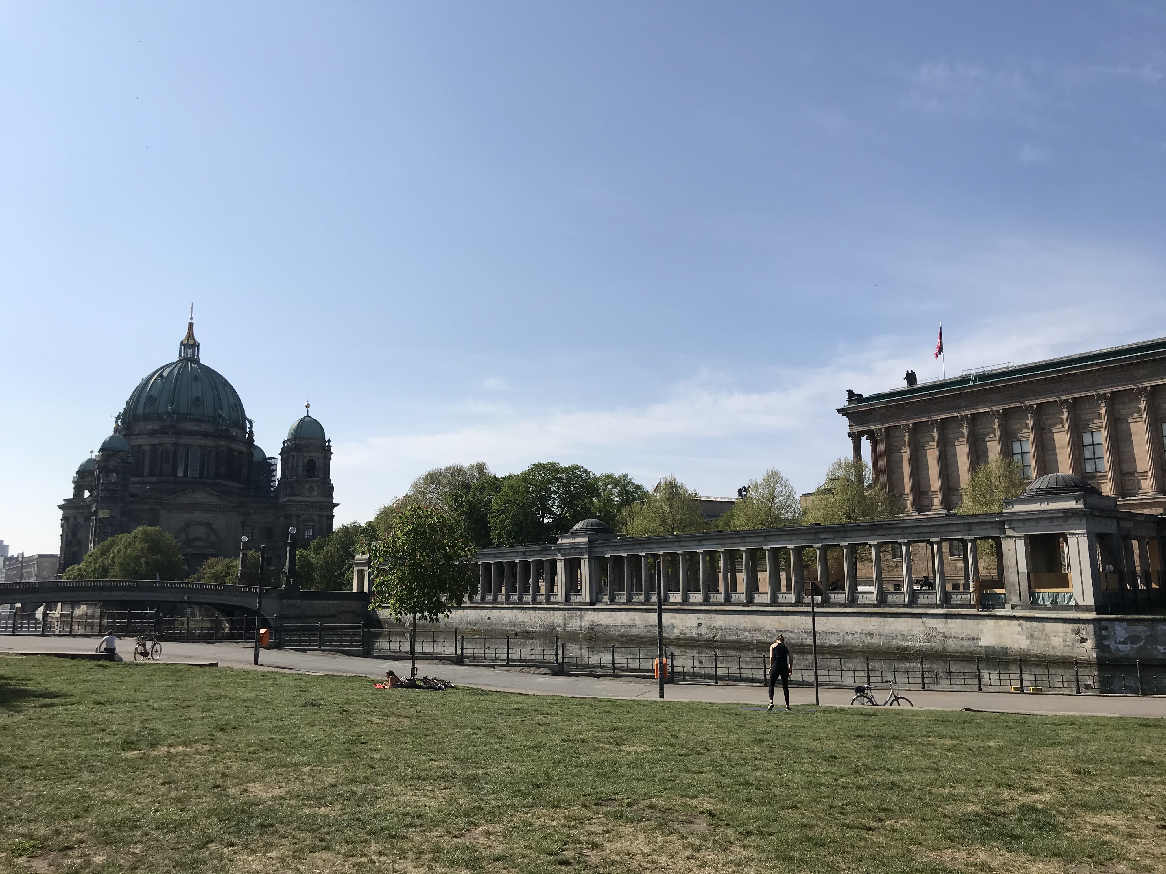 vista-duomo-berlino-isola-musei-james-simon-park