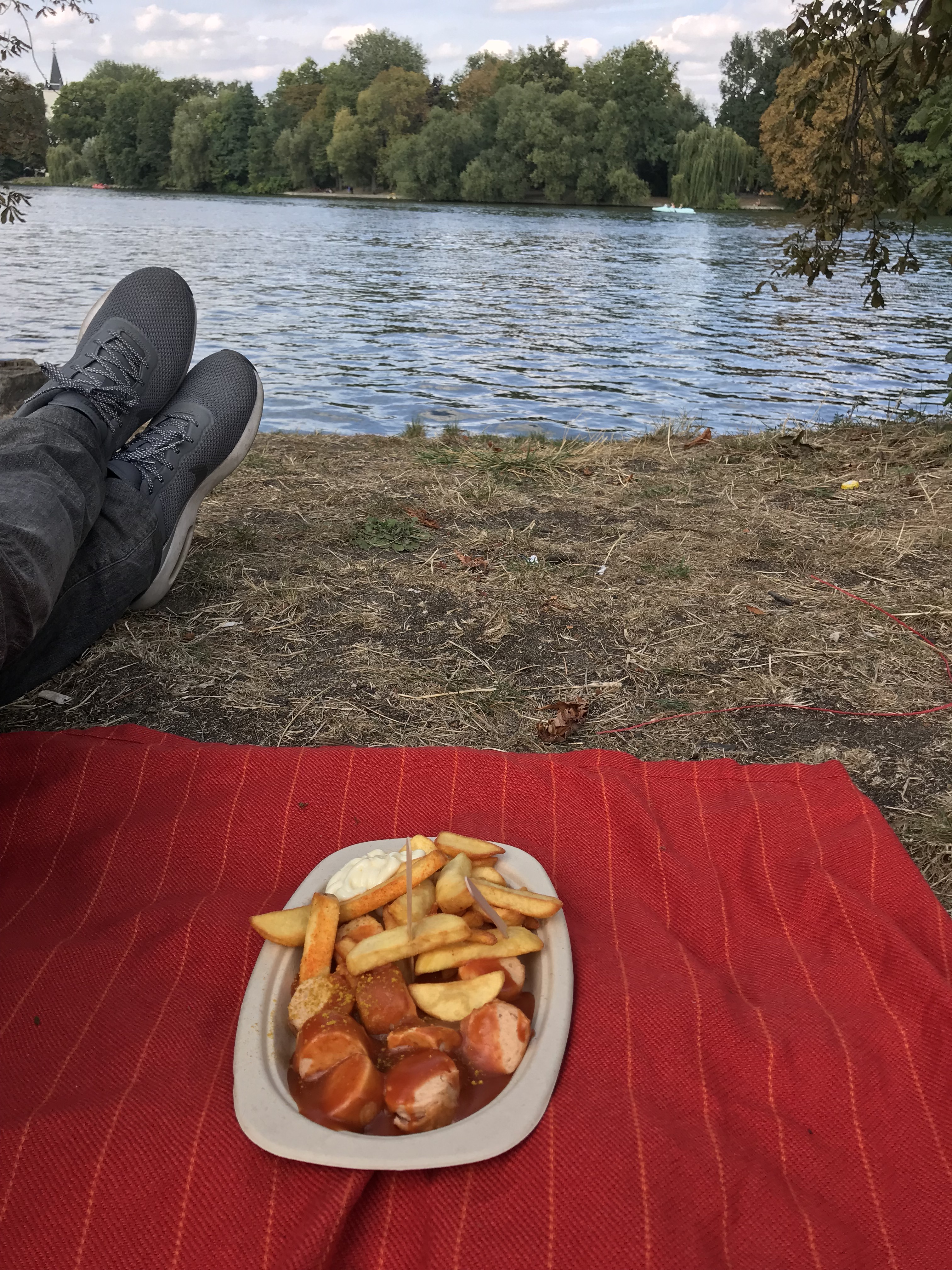 currywurst-insel-der-jugend-treptower-park-berlino