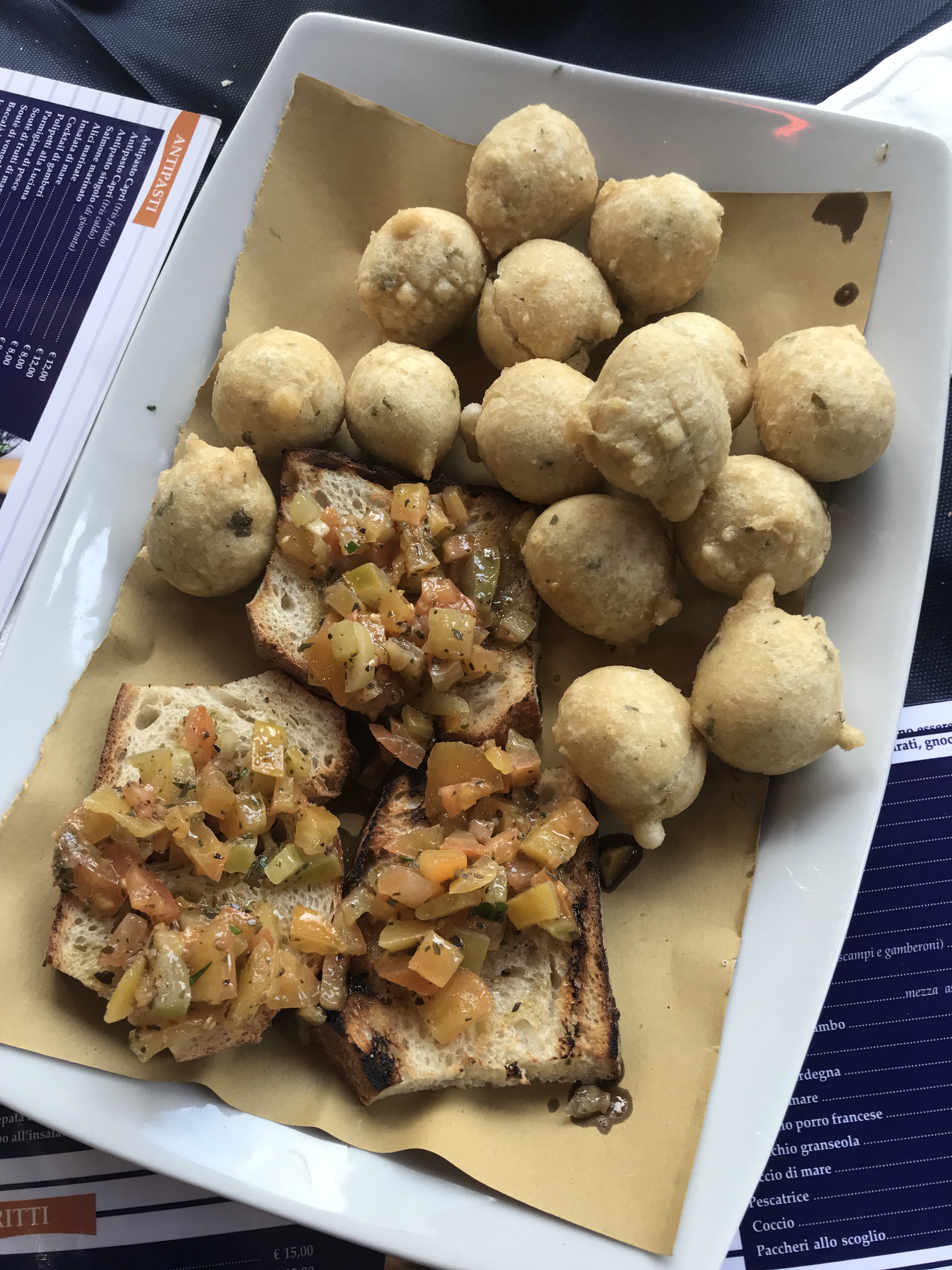 gnocco-fritto-bruschette-pescheria-capri-napoli