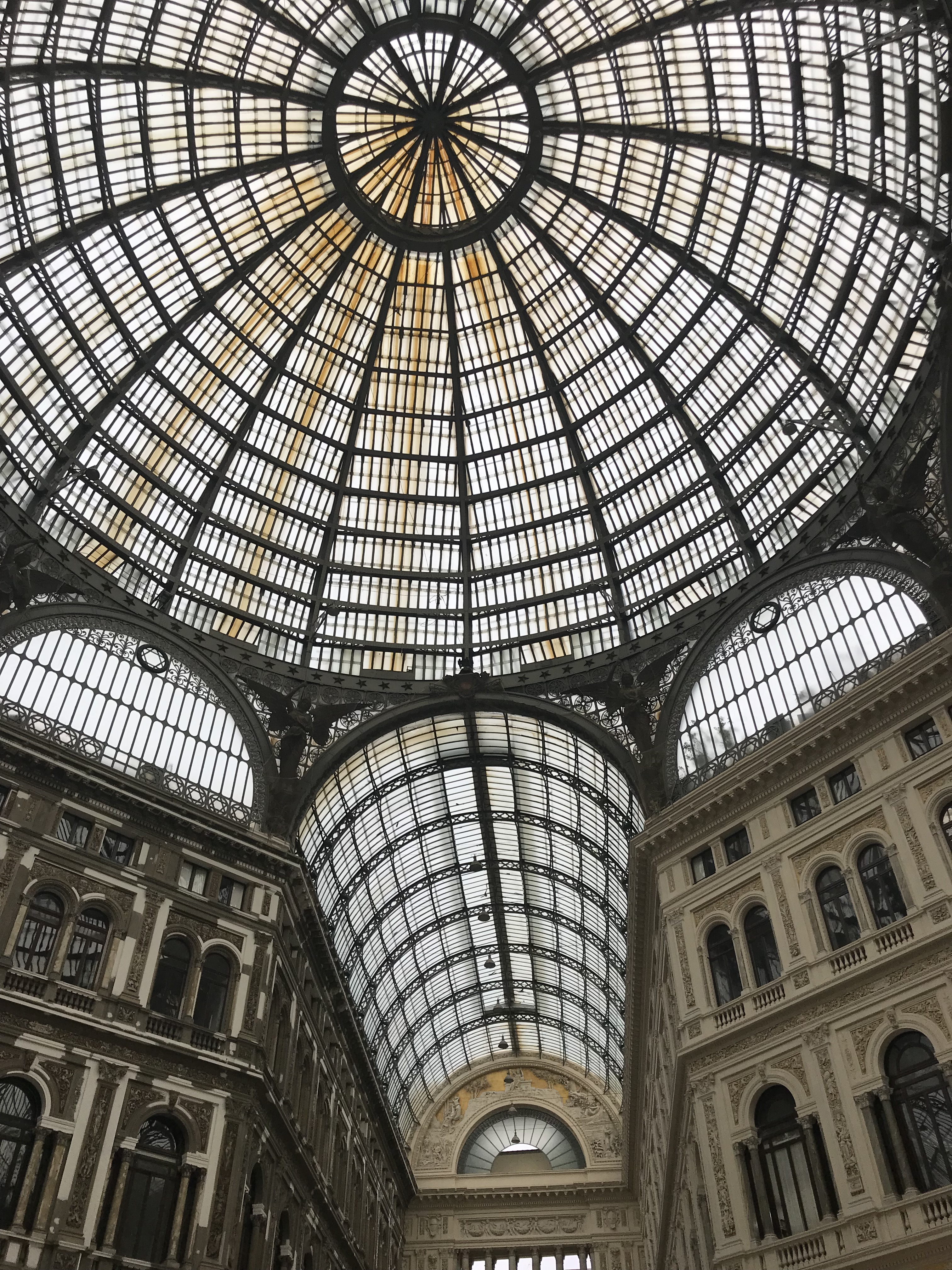 galleria-umberto-primo-napoli-italia