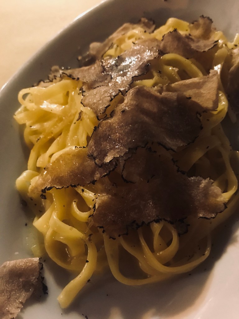 Tagliolini al tartufo da Antica Osteria dell'Agania - Arezzo, Toscana, Italia
