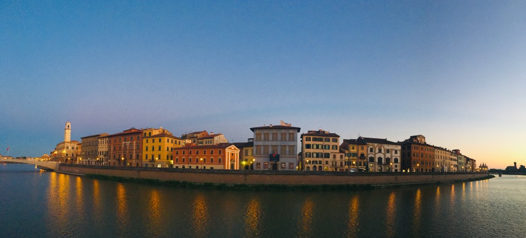 Tramonto indimenticabile al Lungarno - Pisa, Toscana, Italia