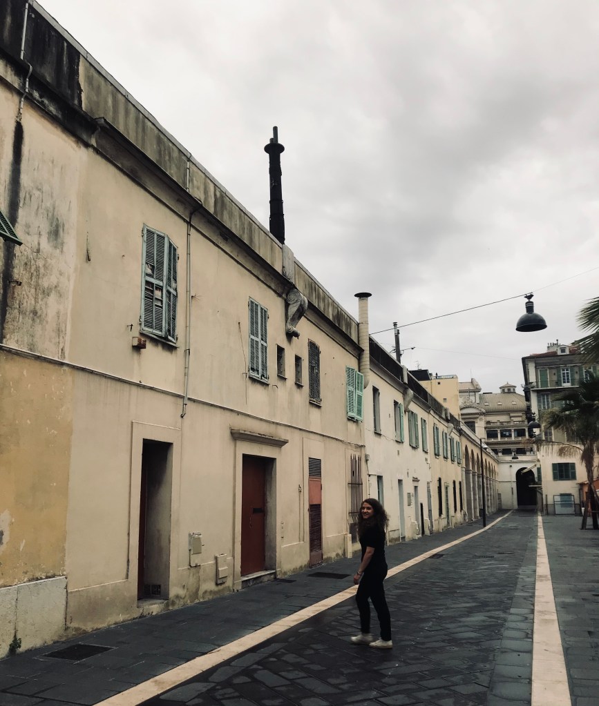Uno dei miei punti preferiti di Nizza, Cours Jacques Chirac - Nizza, Costa Azzurra, Francia