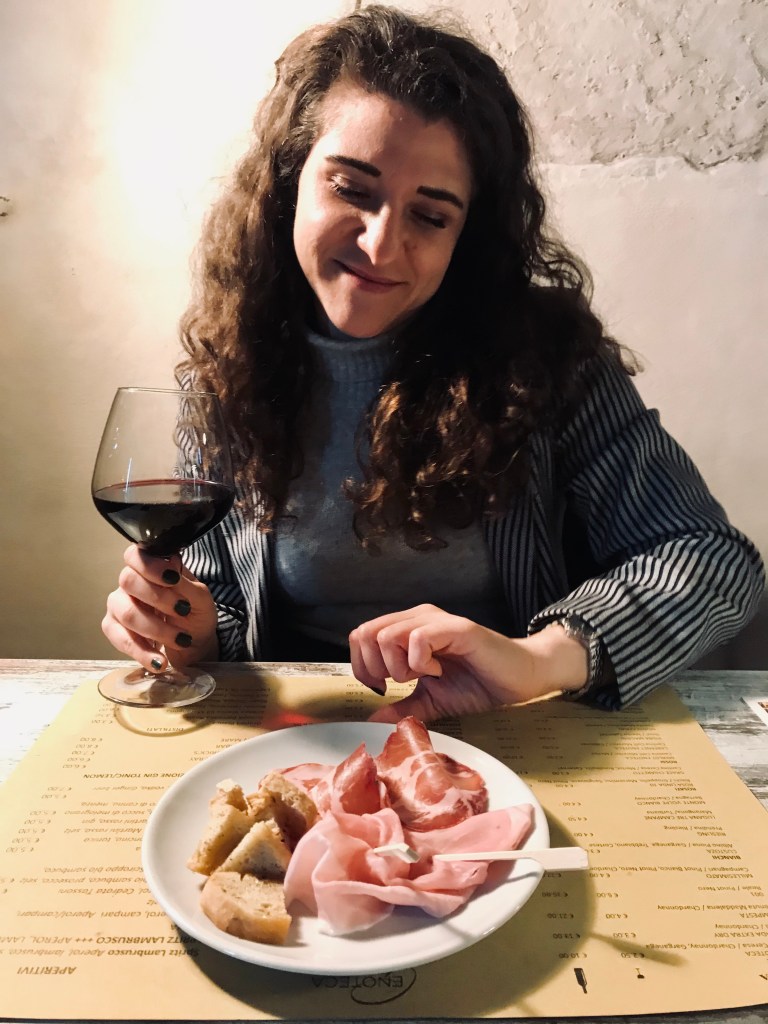 Aperitivo all'enoteca Gonzaga - Volta Mantovana, Lombardia, Italia