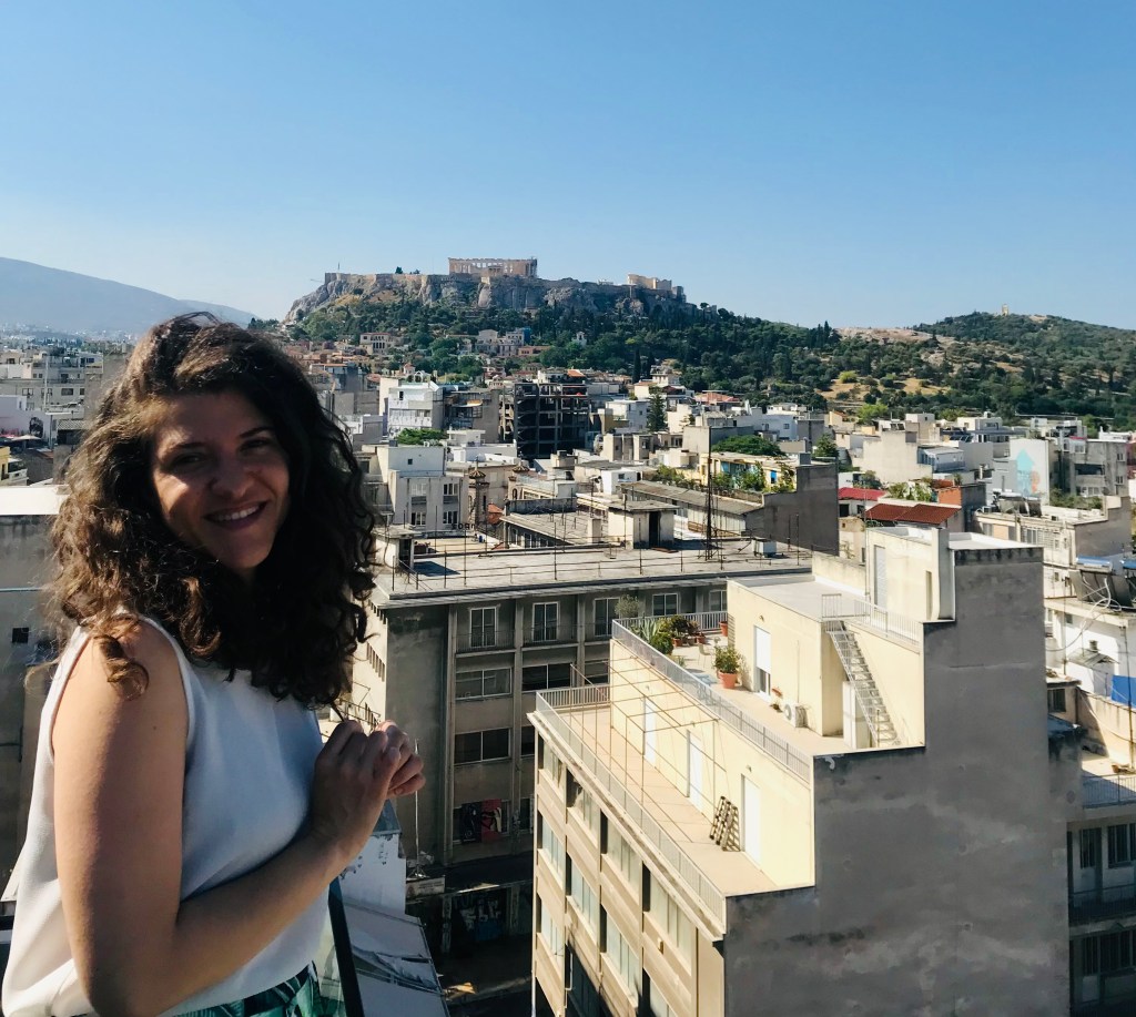 Vista sull'Acropoli, e sull'intera città, dalla terrazza rooftop dell'hotel Eupivdris - Atene, Grecia