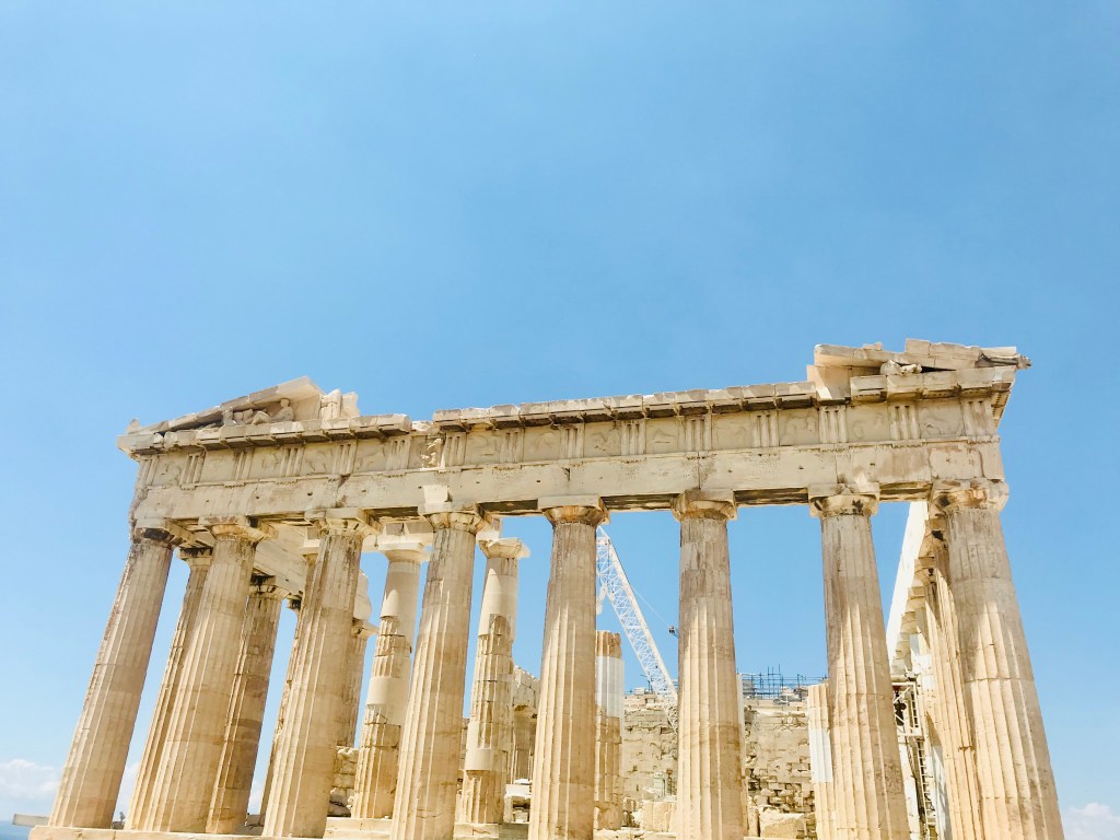 Lo splendido Partenone, simbolo della città - Atene, Grecia