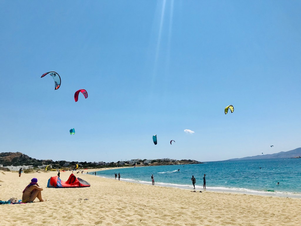 Orkos Beach, la spiaggia dei kite surfers - Naxos, Isole Cicladi, Grecia