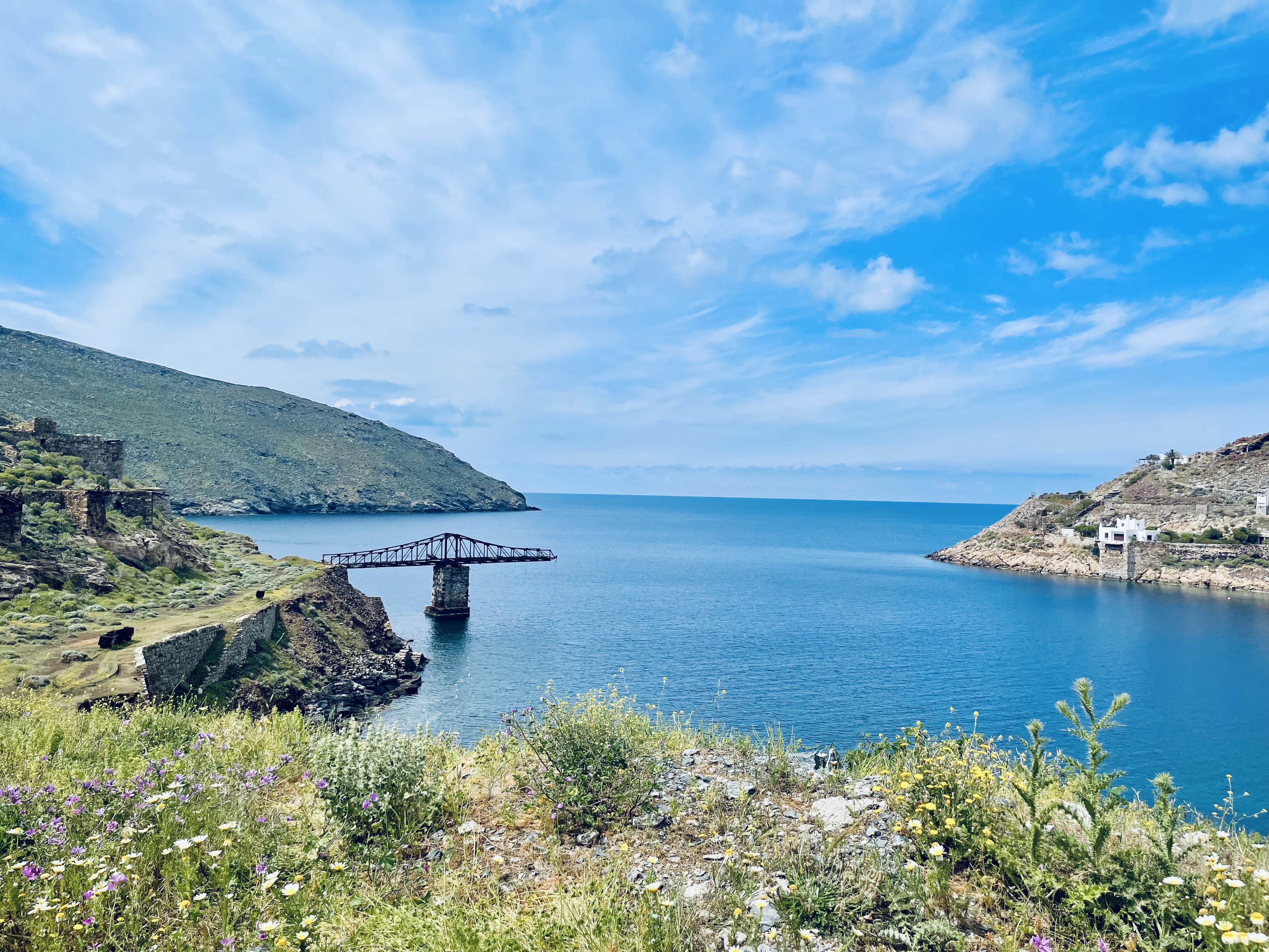 Megalo Livadi e il ponte di carico - Serifos, Isole Cicladi, Grecia