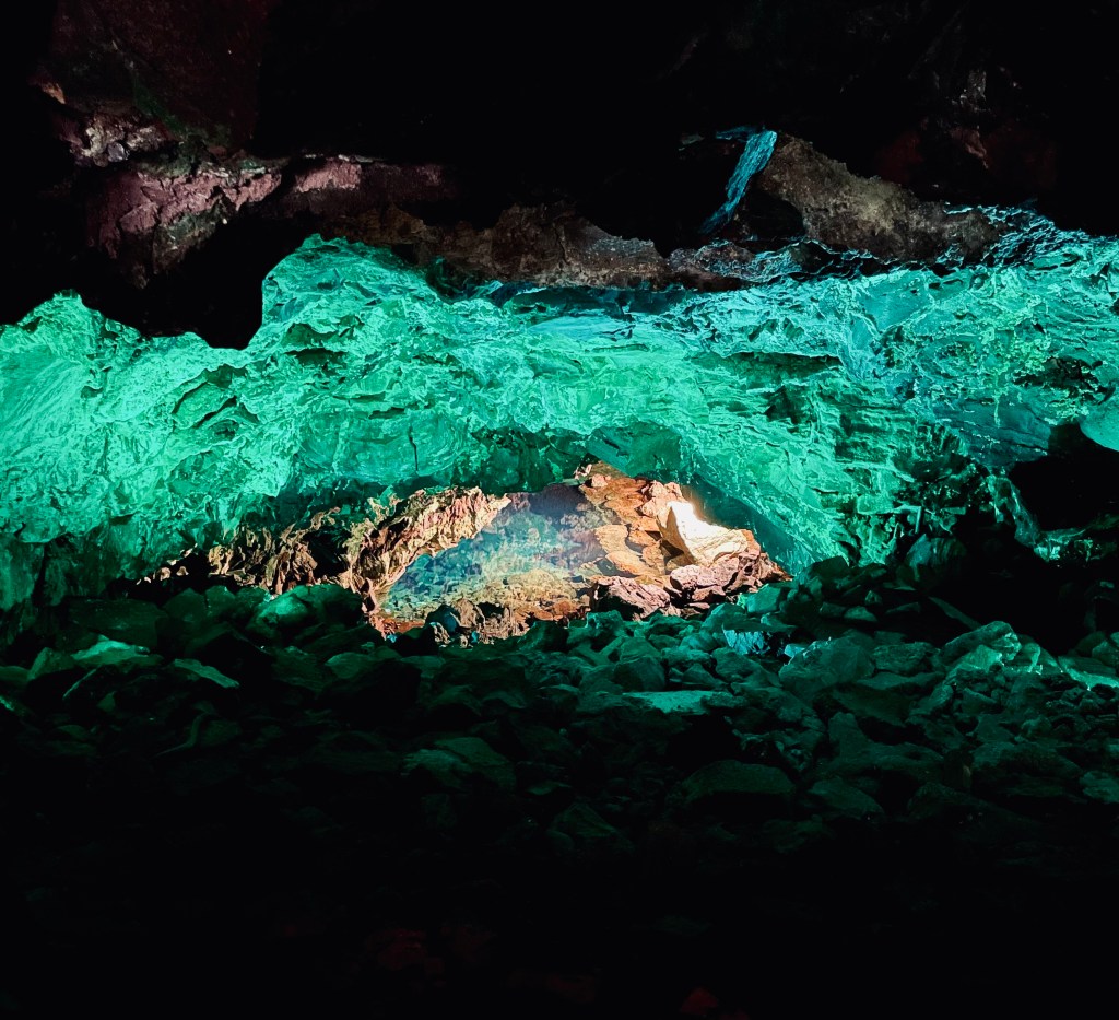 cava di jameos del agua - lanzarote