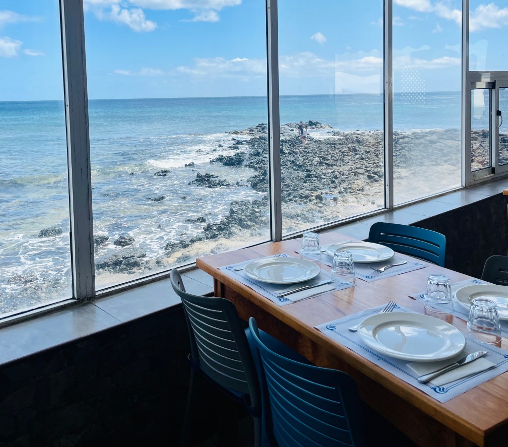 Tavolo vista mare al ristorante Casa Tomas