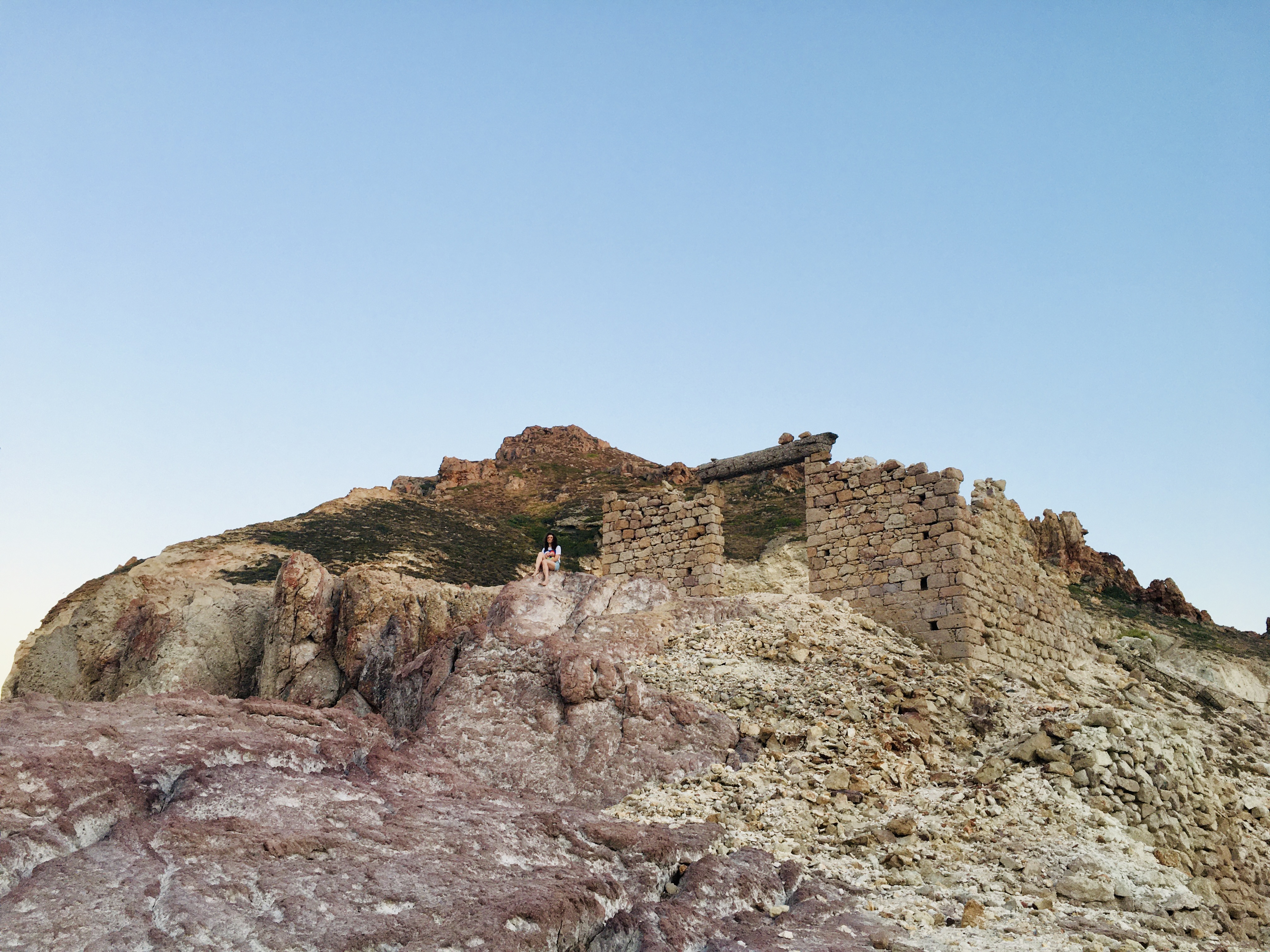 Firopotamos: un dipinto - Milos, Isole Cicladi, Grecia