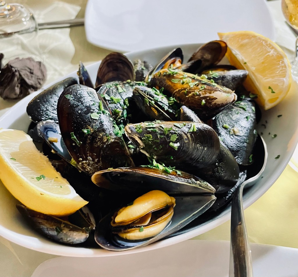 Perfetta pepata di cozze da 
Trattoria La Maidda - Trapani, Sicilia, Italia