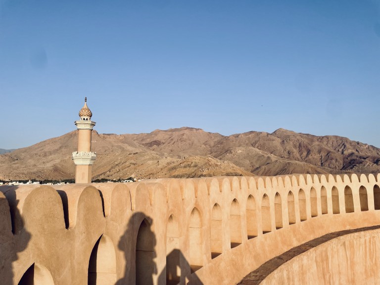 Vista sulle montagne al forte di Nizwa - Oman
